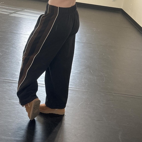 Lululemon Steady State Oversized Track Pants - Picture 4 of 4